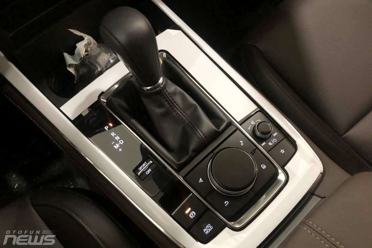 Cận cảnh Mazda CX-30 hoàn toàn mới Cận cảnh Mazda CX-30 hoàn toàn mới
