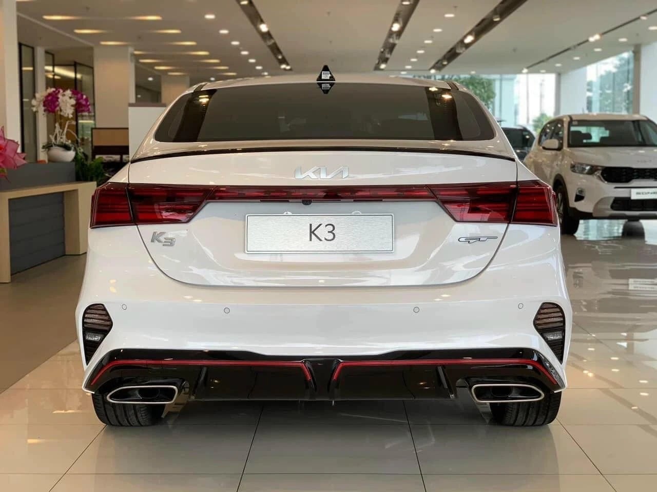 Hình thực tế Kia K3 GT Turbo tại đại lý