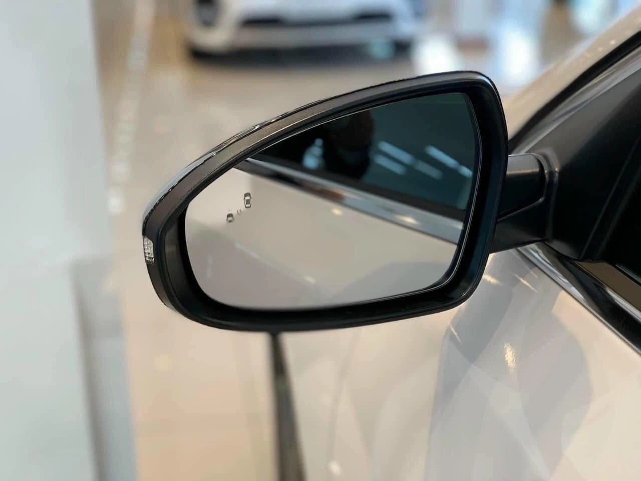 Hình thực tế Kia K3 GT Turbo tại đại lý