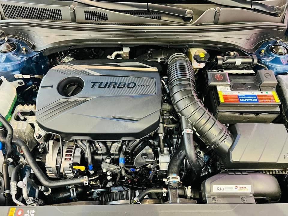 Hình thực tế Kia K3 GT Turbo tại đại lý