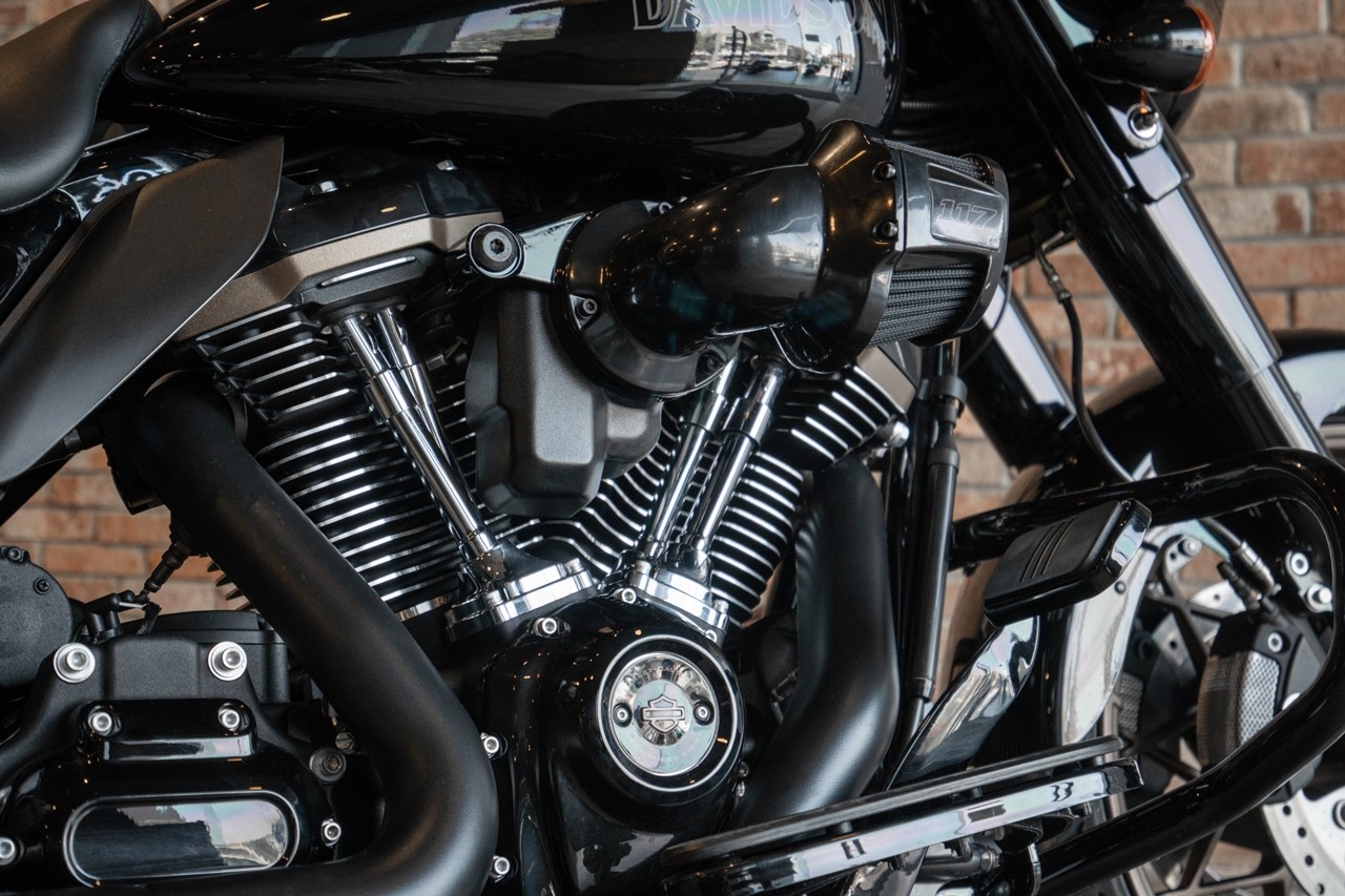 Harley-Davidson giới thiệu cặp đôi xe touring đồng giá 1,219 tỷ đồng Harley-Davidson giới thiệu cặp đôi xe touring đồng giá 1,219 tỷ đồng