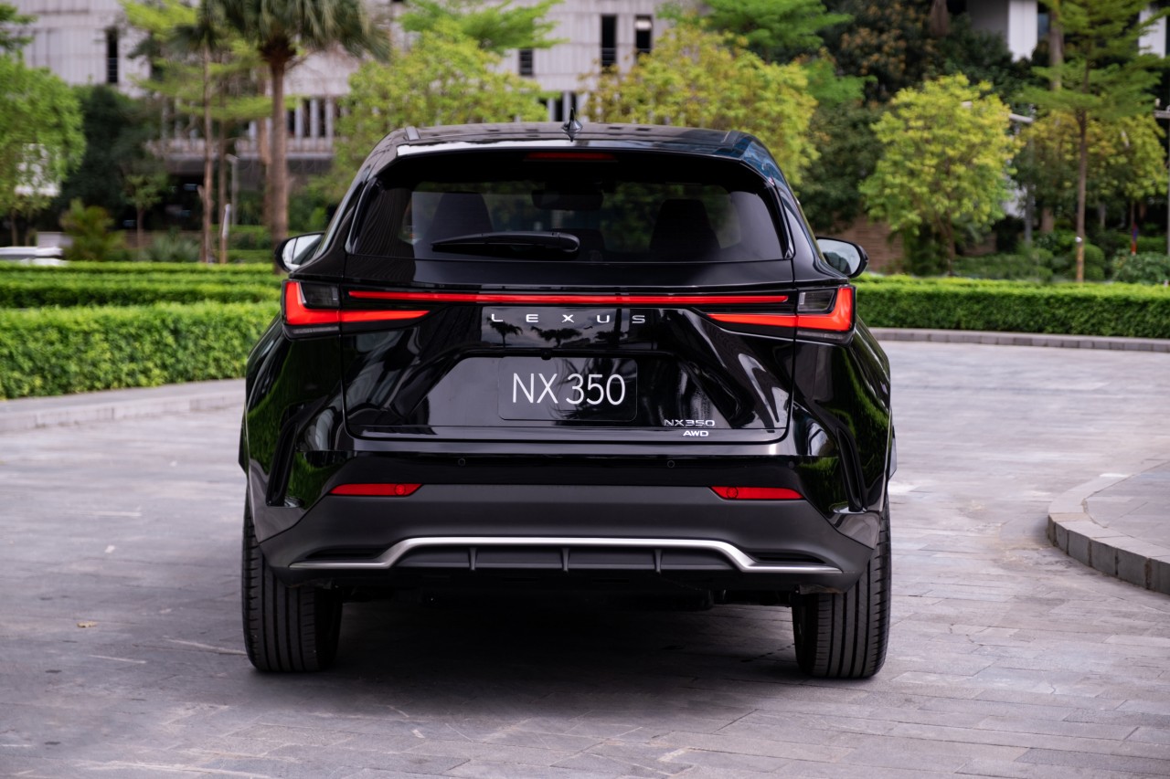 Lexus NX 2022 giá từ 3 tỷ đồng tại Việt Nam