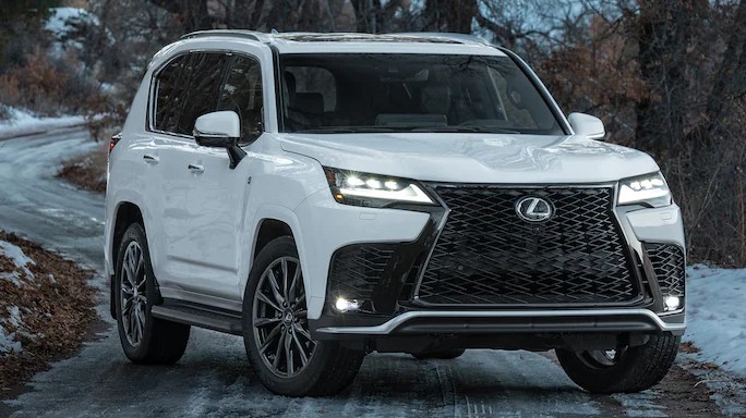 Lexus LX600 chính hãng giá từ 8,1 tỷ đồng tại Việt Nam