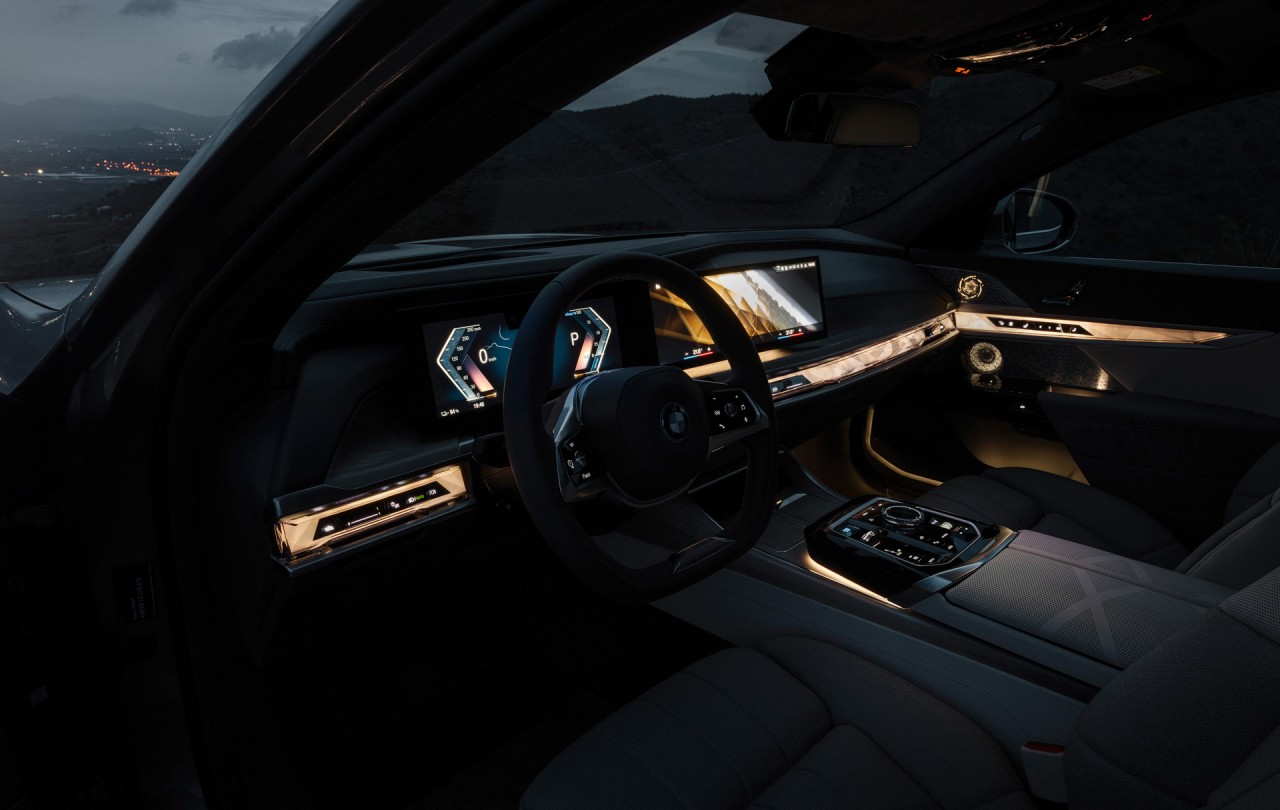 Xe điện BMW i7 có giá gần 120.000 USD tại Mỹ