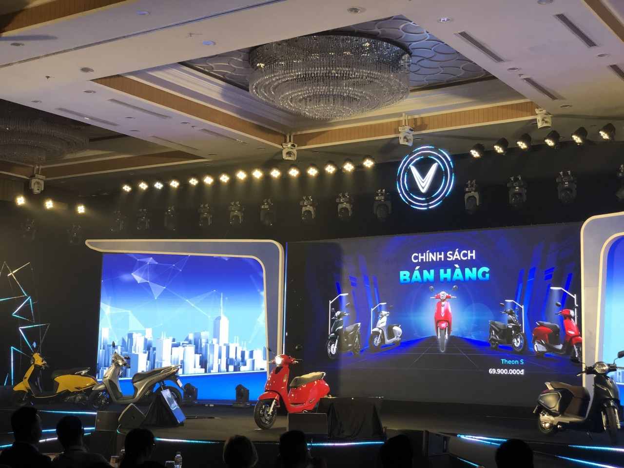 5 xe máy điện VinFast có thể đi được gần 200km cho một lần sạc 5 xe máy điện VinFast có thể đi được gần 200km cho một lần sạc