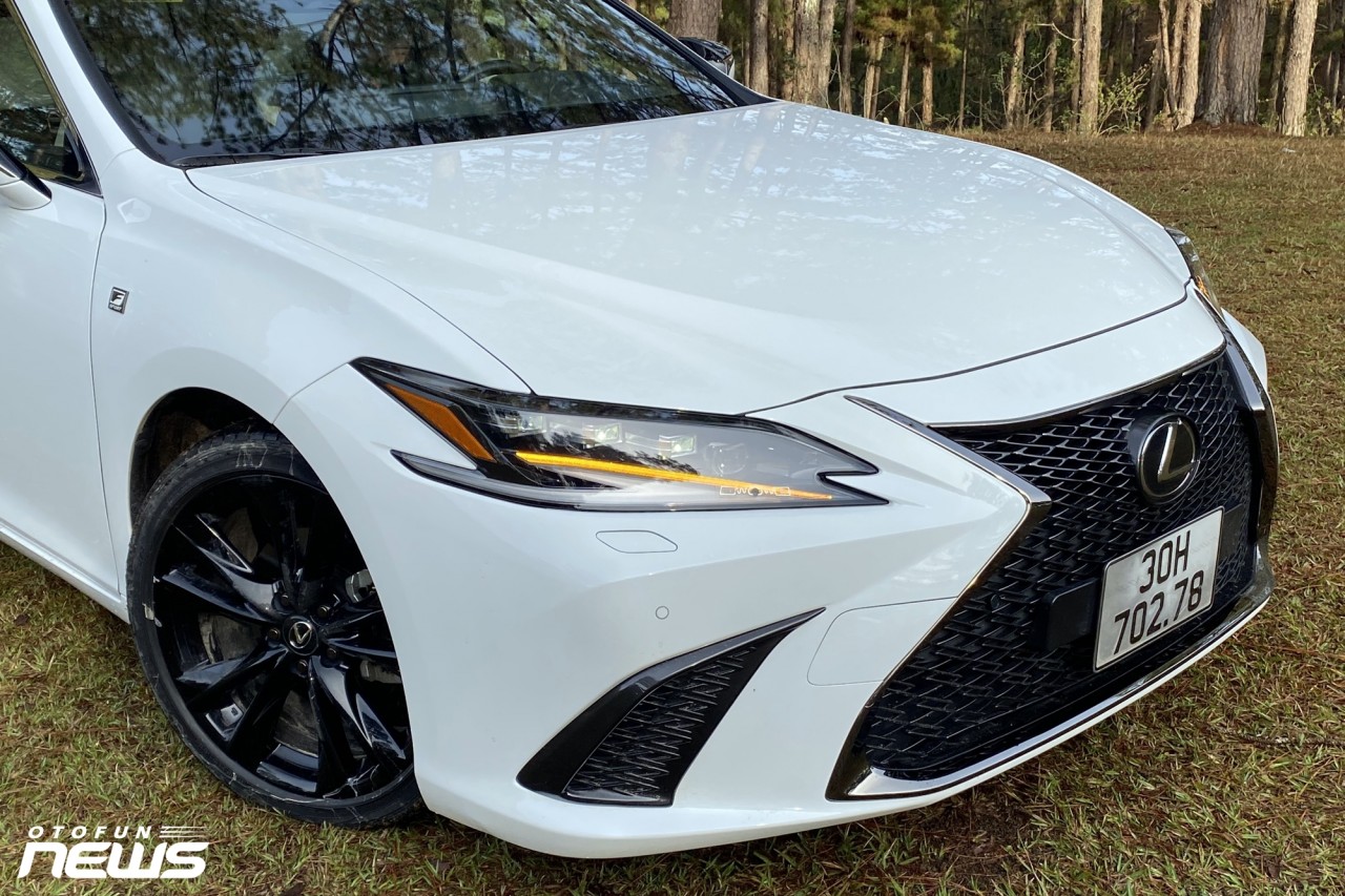 Đánh giá nhanh Lexus ES250 F-Sport Đánh giá nhanh Lexus ES250 F-Sport