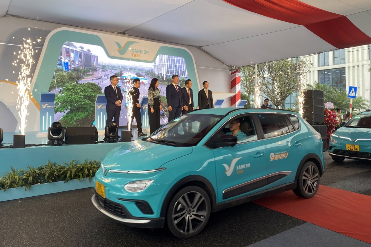 Hãng taxi thuần điện đầu tiên Xanh SM đi vào hoạt động Hãng taxi thuần điện đầu tiên Xanh SM đi vào hoạt động