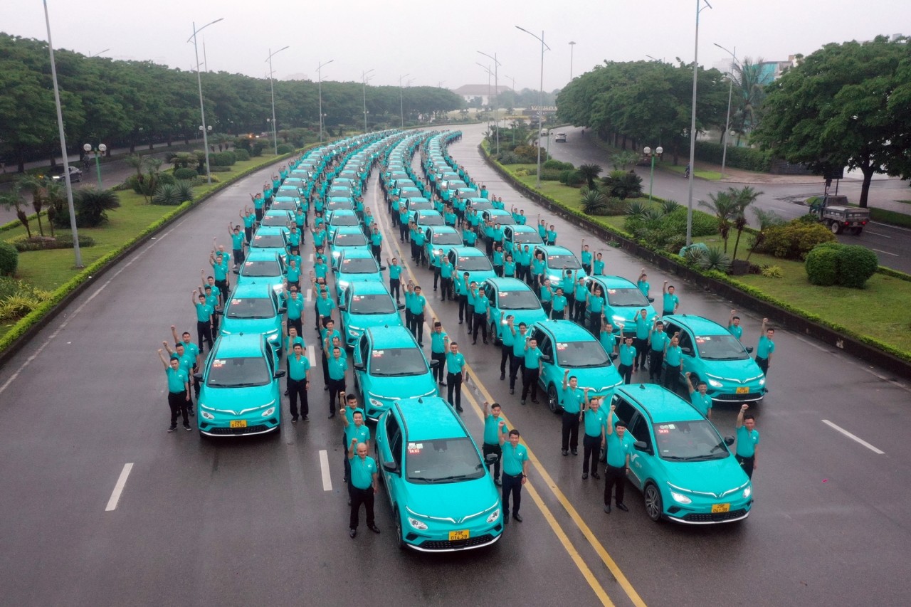 Hãng taxi thuần điện đầu tiên Xanh SM đi vào hoạt động Hãng taxi thuần điện đầu tiên Xanh SM đi vào hoạt động
