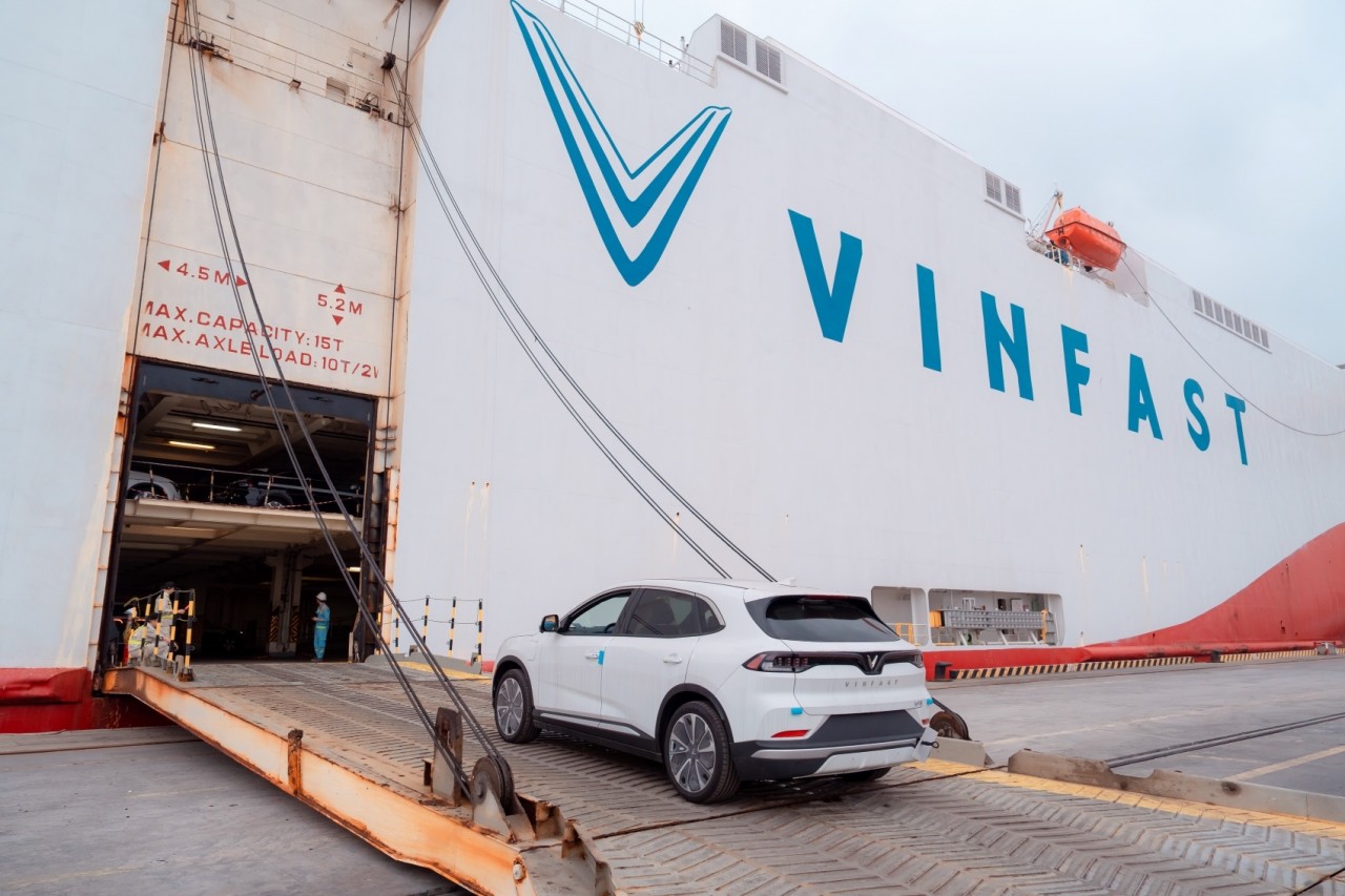 Thêm một lô 1.879 xe VinFast VF8 xuất khẩu sang Mỹ Thêm một lô 1.879 xe VinFast VF8 xuất khẩu sang Mỹ