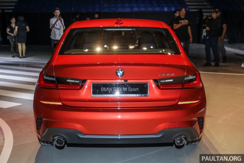 bmw 330i co gia 1838 ty dong tai malaysia