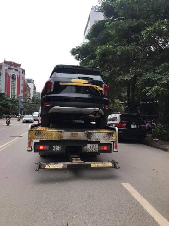 Palisade - SUV đầu bảng của Hyundai bất ngờ xuất hiện trên đường phố Việt palisade suv dau bang cua hyundai bat ngo xuat hien tren duong pho viet