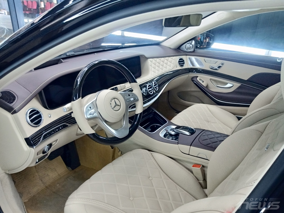 Mercedes-Maybach S650 2019 giá 15 tỷ đầu tiên ở Việt Nam mercedes maybach s650 2019 gia 15 ty dau tien o viet nam