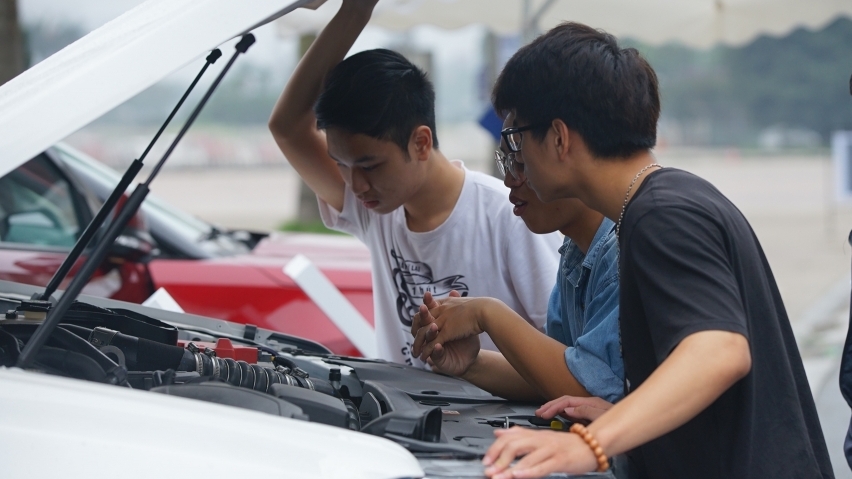 Khách hàng hào hứng trải nghiệm off-road bằng xe Ford