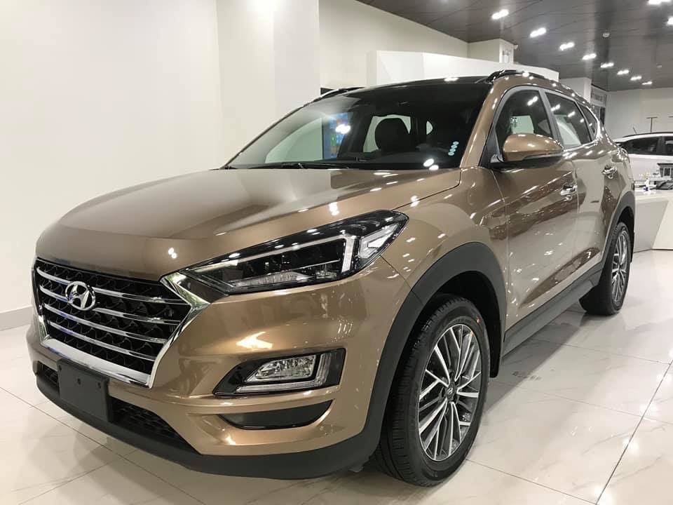 nguoi mua hyundai elantra tucson 2019 khong can kem lac