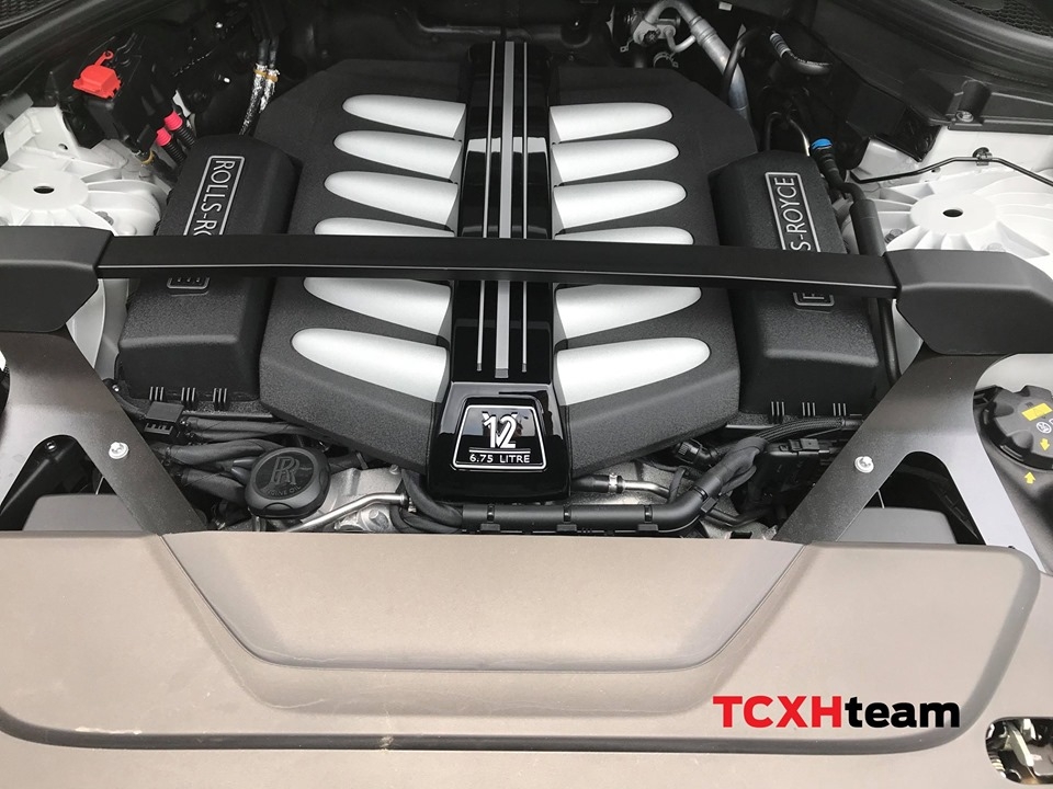 ben trong rolls royce cullinan dau tien viet nam co gi