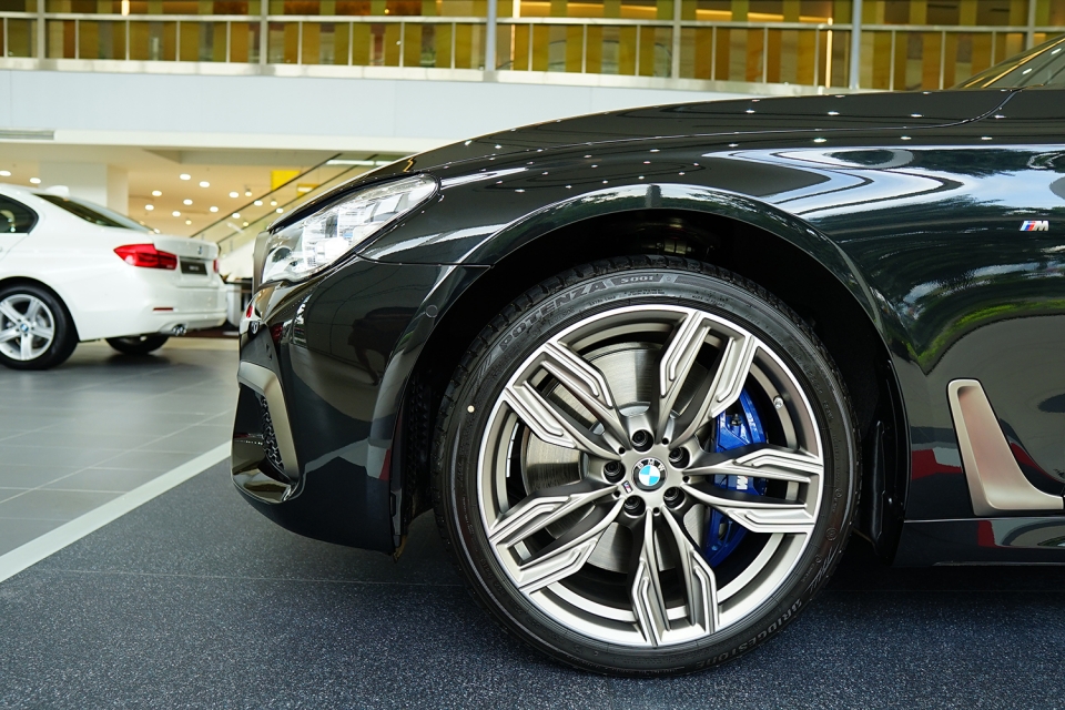 bmw 760li phien ban m gia 13 ty duy nhat viet nam