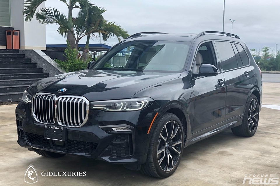 chiem nguong bmw x7 dau tien ve viet nam gia 7 ty dong