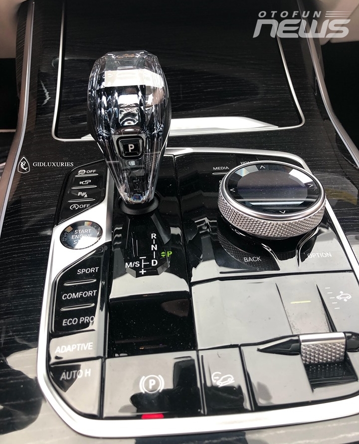 chiem nguong bmw x7 dau tien ve viet nam gia 7 ty dong