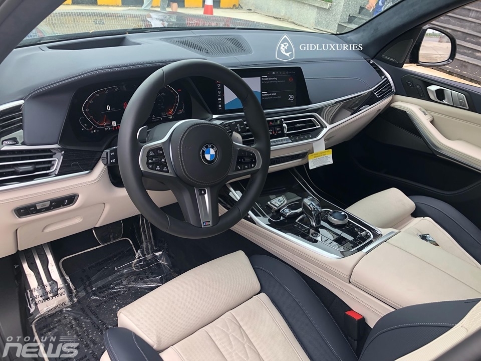 chiem nguong bmw x7 dau tien ve viet nam gia 7 ty dong