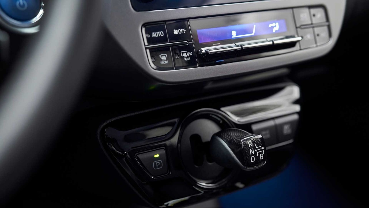 toyota prius phien ban gioi han ky niem 20 nam xe hybrid