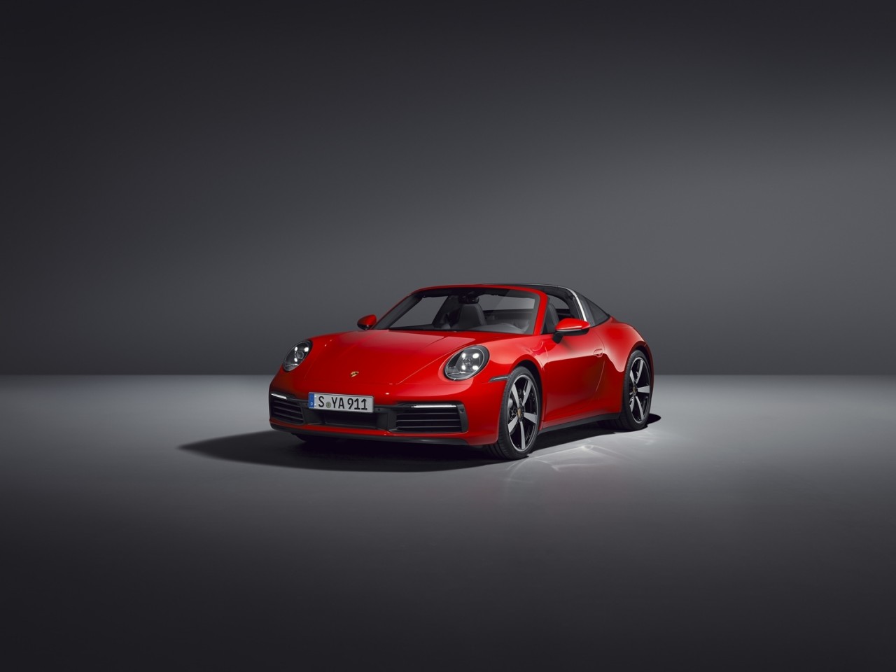 Porsche 911 Targa ra mắt, công suất 380 - 445 mã lực porsche 911 targa ra mat cong suat 380 445 ma luc