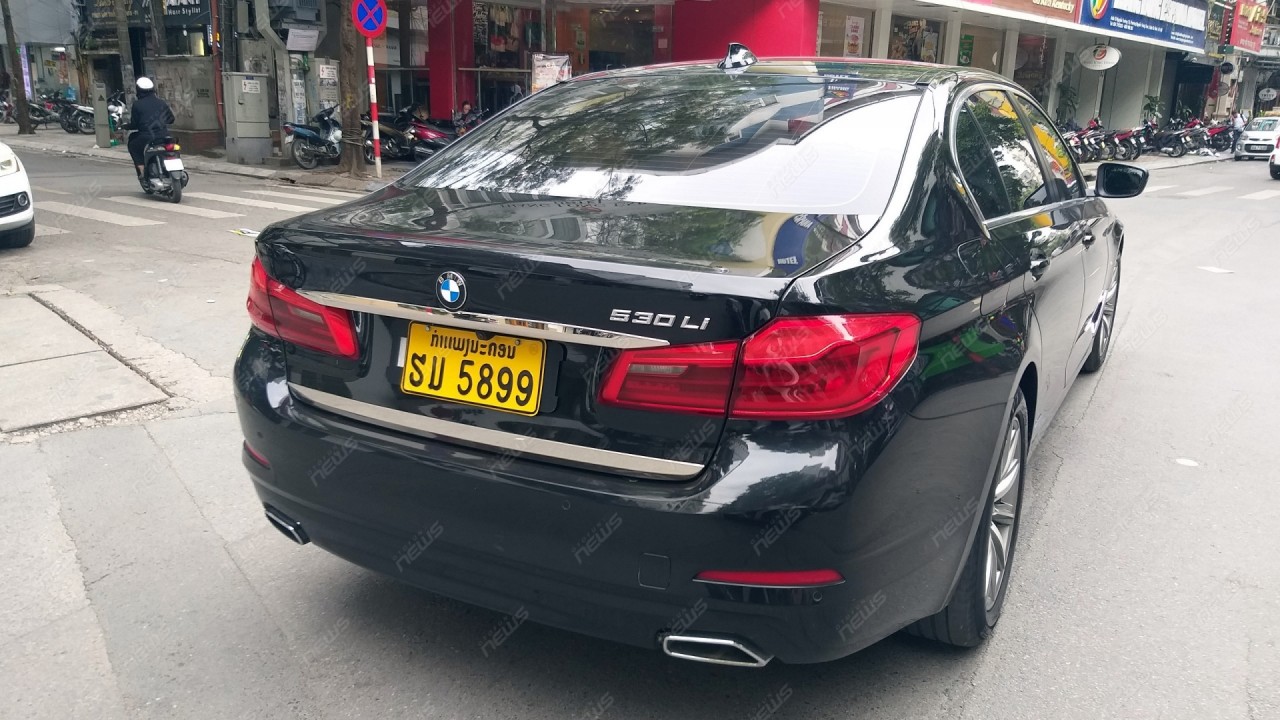 bat gap bmw 530li truc co so dai danh rieng thi truong trung quoc mang bien so lao tren duong pho viet nam