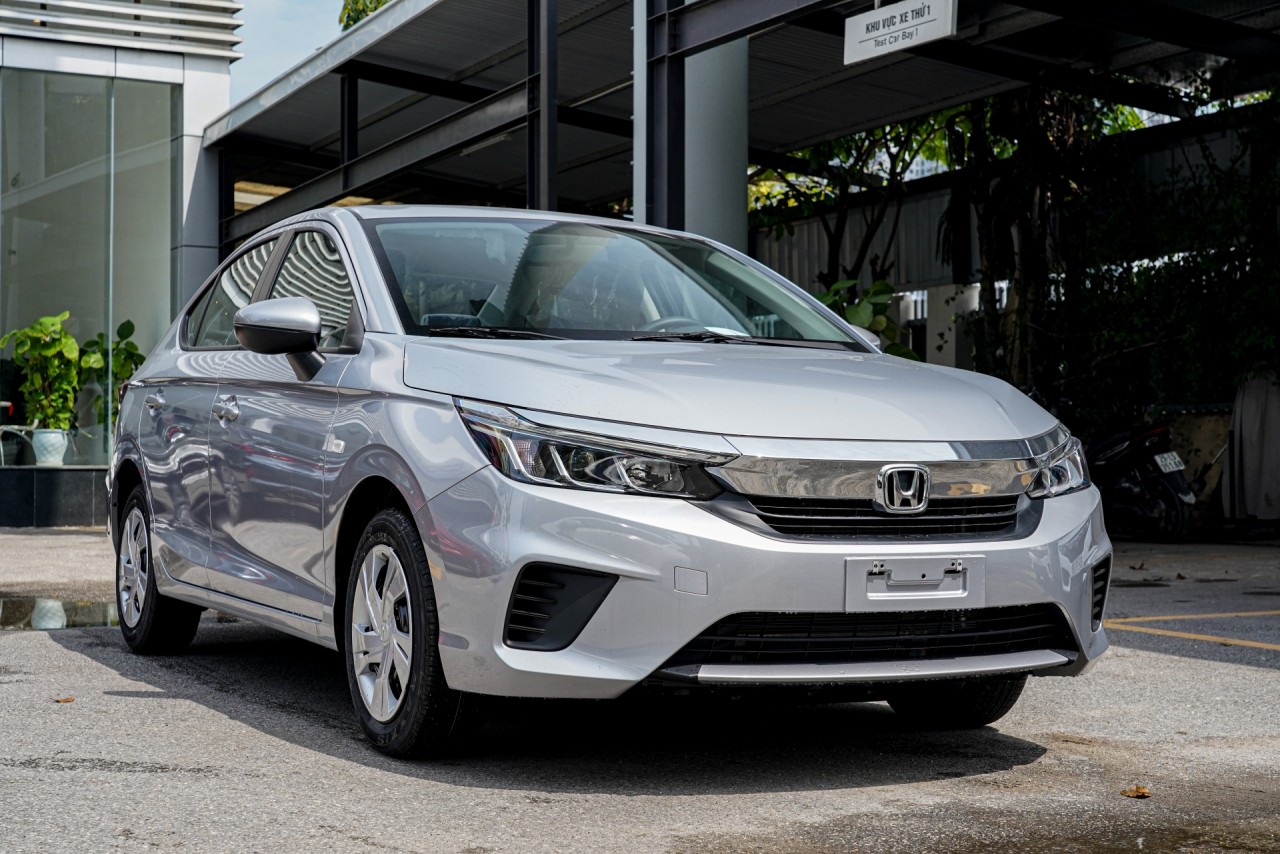 Cận cảnh Honda City E giá rẻ chỉ 499 triệu Cận cảnh Honda City E giá rẻ chỉ 499 triệu