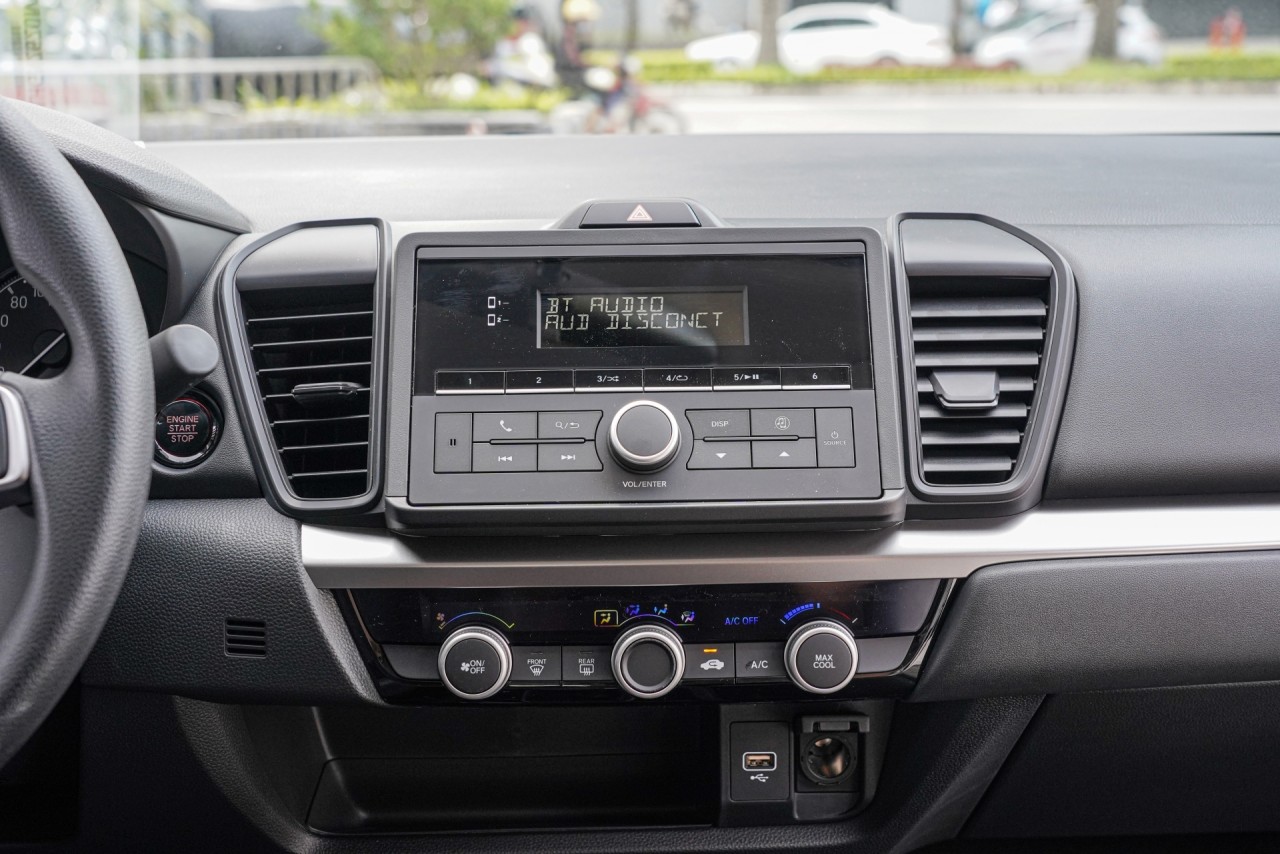 Cận cảnh Honda City E giá rẻ chỉ 499 triệu