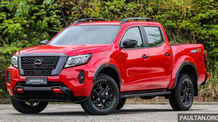Nissan Navara 2021 giá 516-800 triệu đồng tại Malaysia