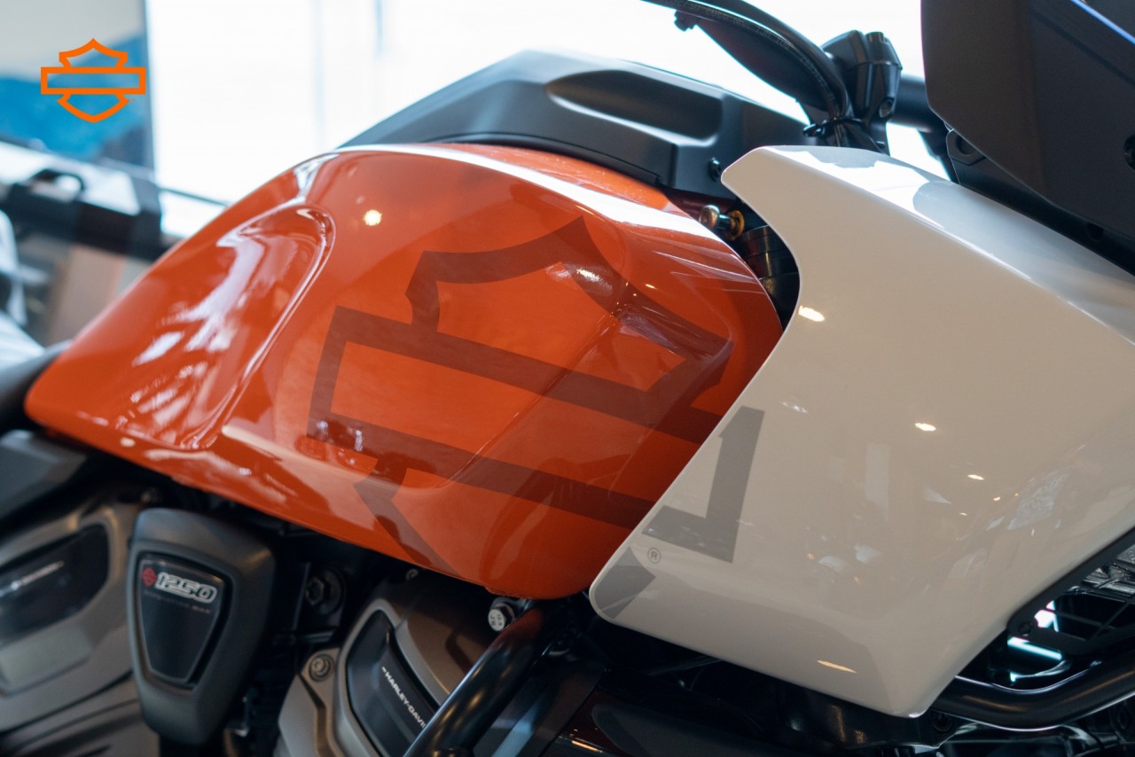 Mô tô Harley-Davidson Pan America ra mắt giá xấp xỉ 900 triệu đồng Mô tô Harley Davidson Pan America ra mắt giá xấp xỉ 900 triệu đồng