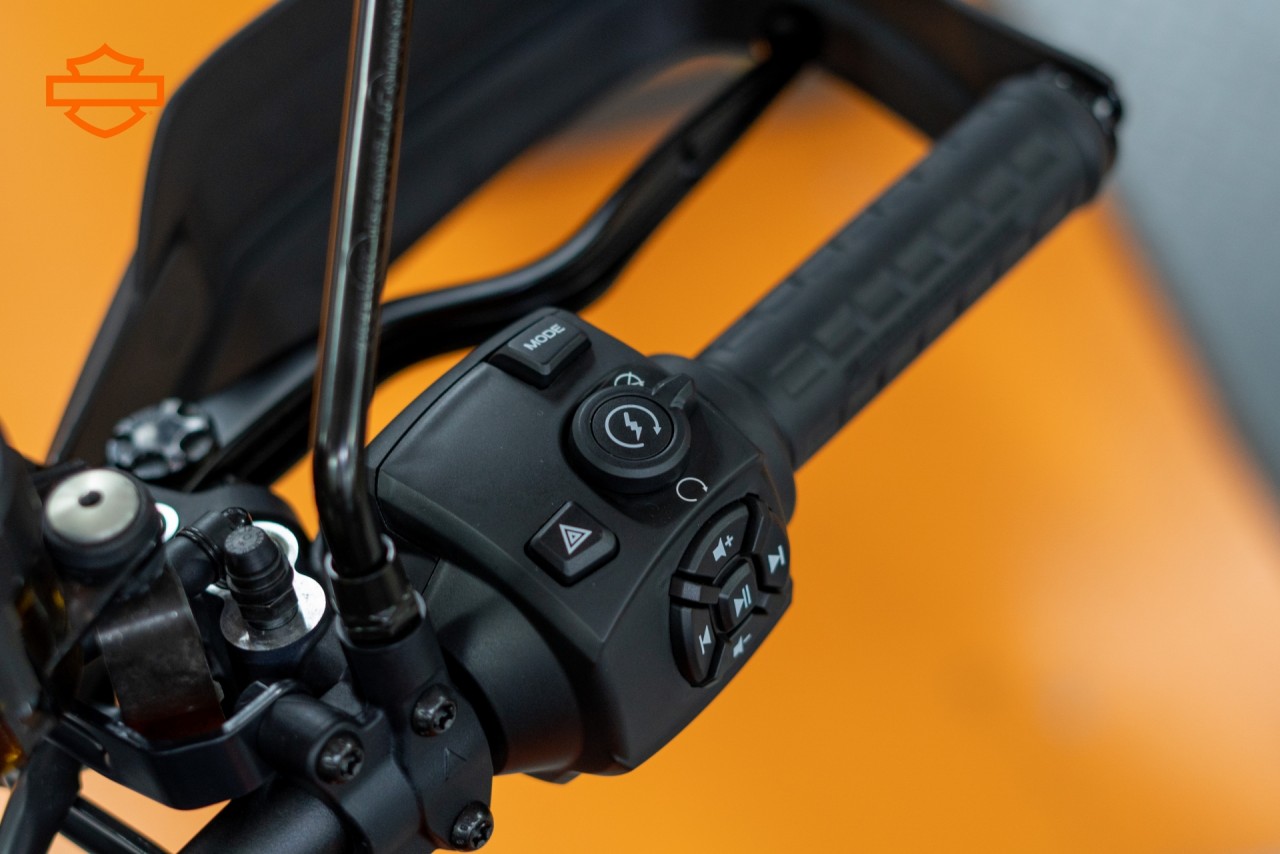 Mô tô Harley-Davidson Pan America ra mắt giá xấp xỉ 900 triệu đồng Mô tô Harley Davidson Pan America ra mắt giá xấp xỉ 900 triệu đồng