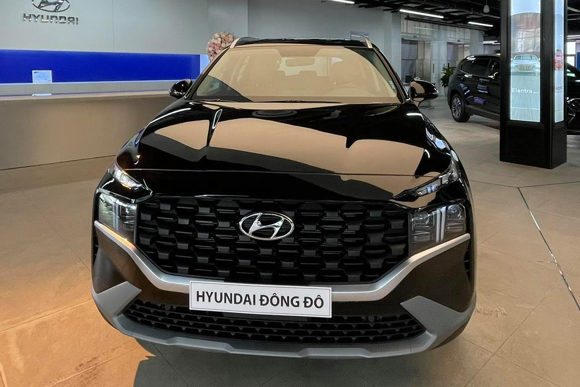 Đại lý Hyundai có sẵn Santa Fe giao ngay, bán giá niêm yết Đại lý Hyundai có sẵn Santa Fe giao ngay, bán giá niêm yết