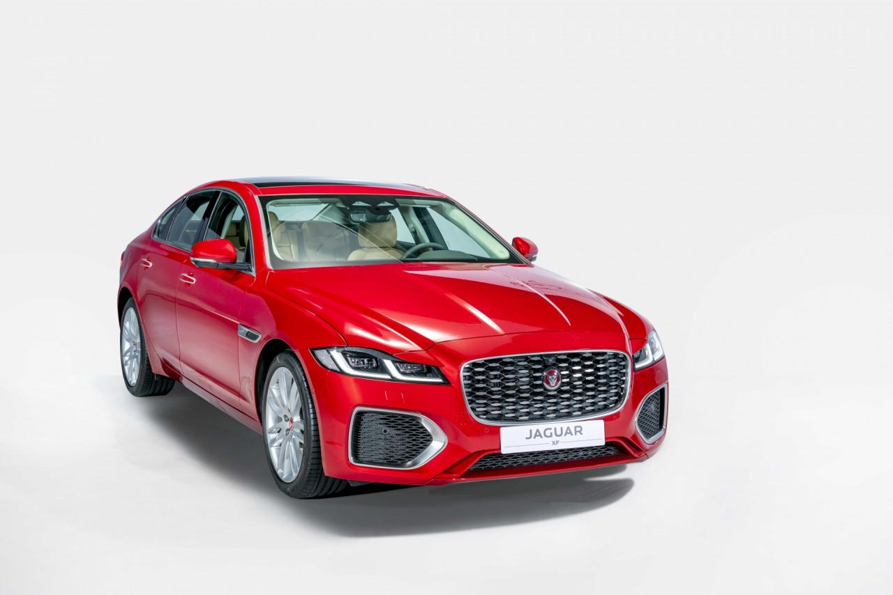 Jaguar Việt Nam ra mắt bộ đôi xe sang mới
