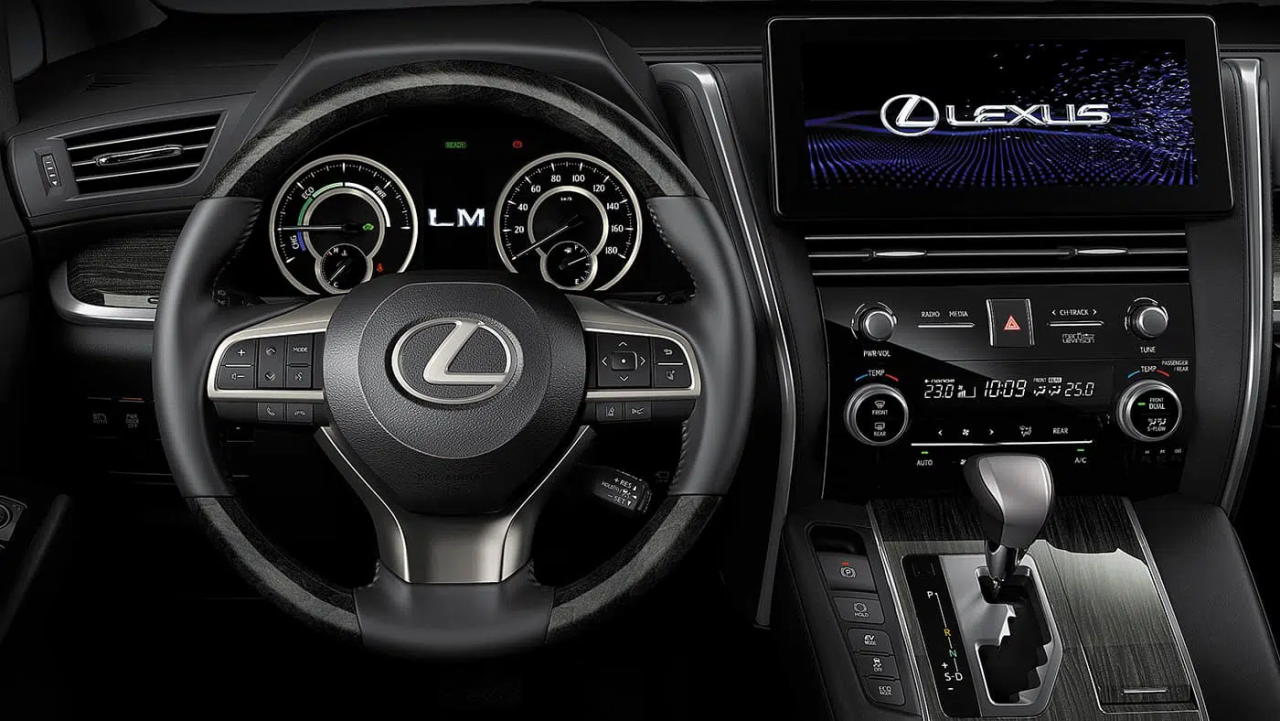 MPV hạng sang Lexus LM350 giá 6,8 - 8,2 tỷ đồng tại Việt Nam MPV hạng sang Lexus LM350 giá 6,8 - 8,2 tỷ đồng tại Việt Nam