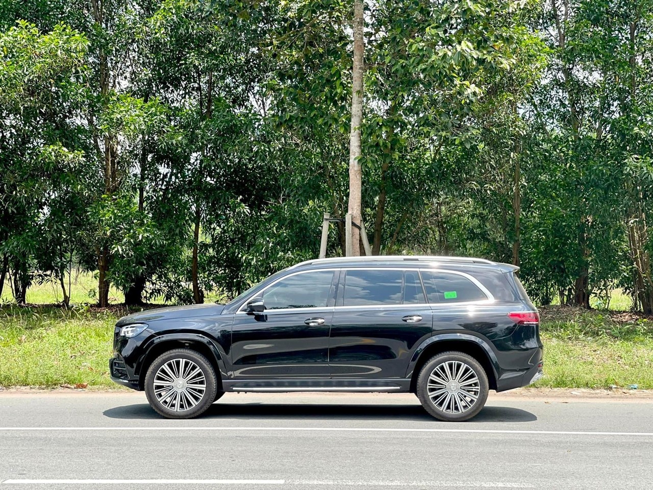 Mercedes-Benz GLS450 lướt 2.800km giá cao hơn xe mới 650 triệu đồng Mercedes Benz GLS450 lướt 2.800km giá cao hơn xe mới 650 triệu đồng