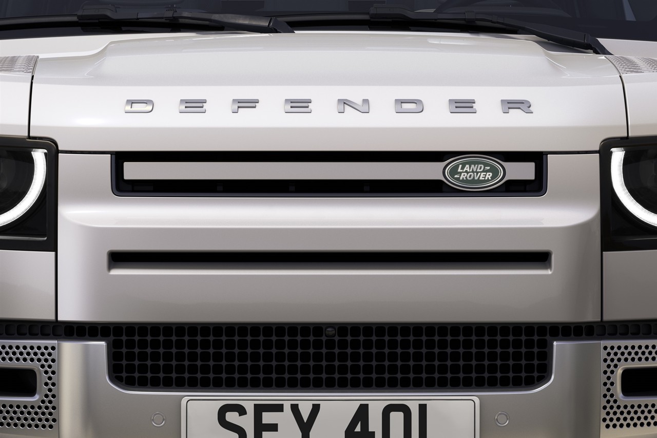 Land Rover giới thiệu Defender 130 thân xe kéo dài Land Rover giới thiệu Defender 130 thân xe kéo dài