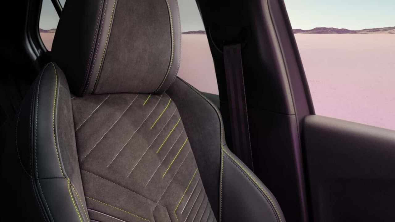 Peugeot 2008 ra mắt bản nâng cấp, tăng phạm vi hoạt động của phiên bản chạy điện Peugeot 2008 ra mắt bản nâng cấp, tăng phạm vi hoạt động của phiên bản chạy điện