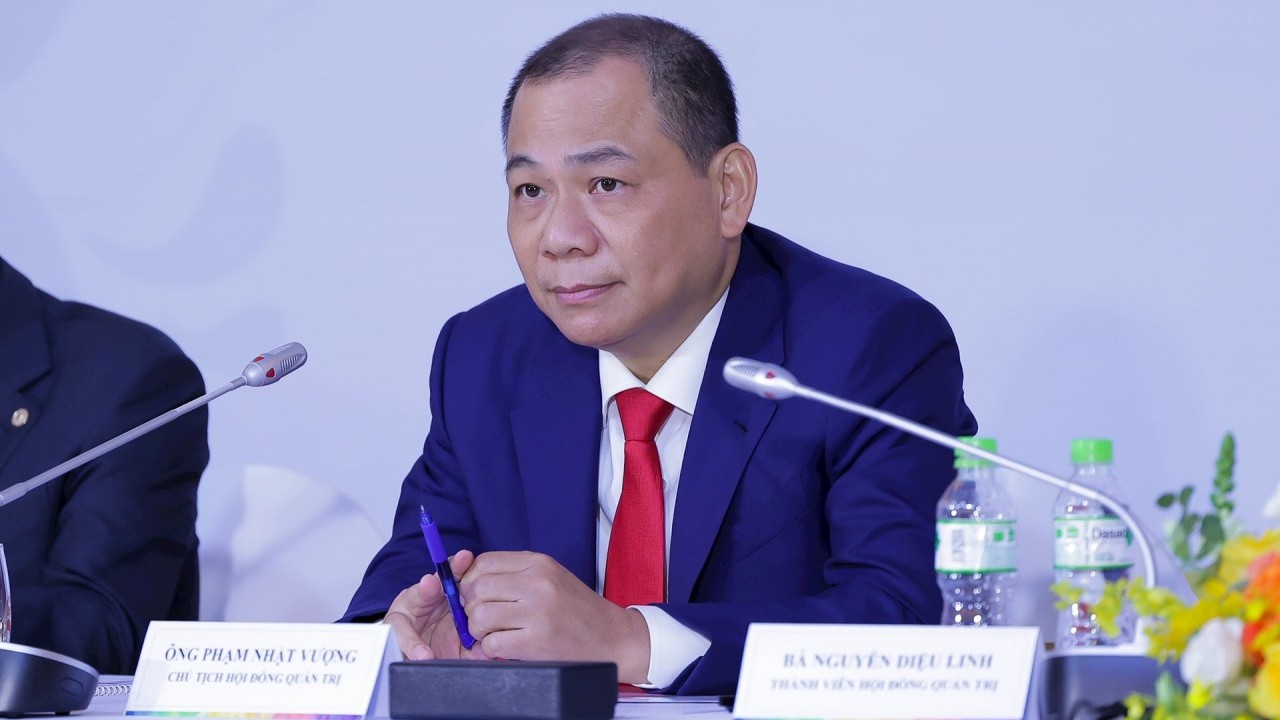 Ông Phạm Nhật Vượng: “VinFast dự kiến ra mắt xe siêu nhỏ nhưng rất đẹp”
