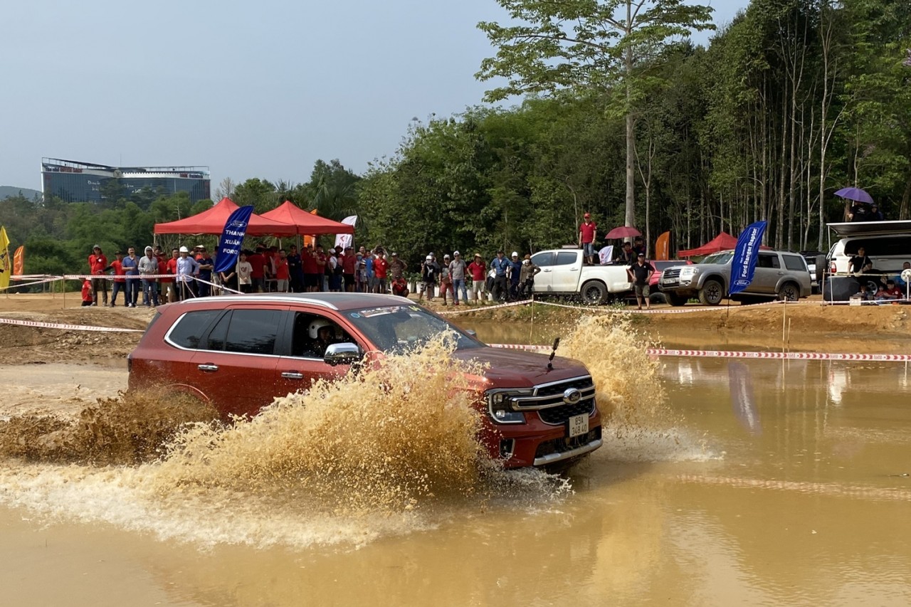 Triệu hồi Ford Everest thế hệ mới Triệu hồi Ford Everest thế hệ mới