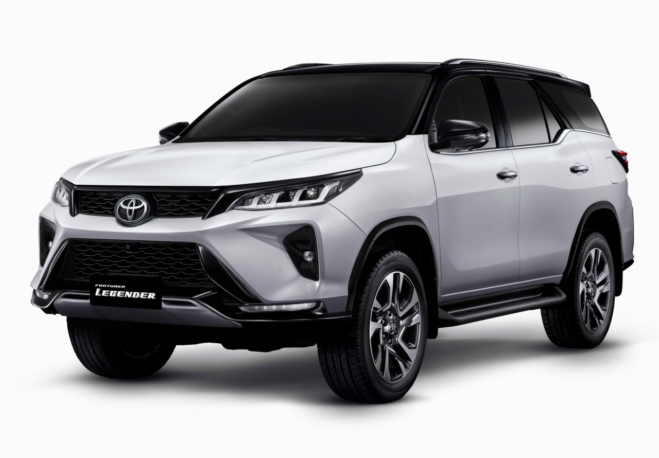 toyota fortuner moi trinh lang dong co hon 200 ma luc co da cop