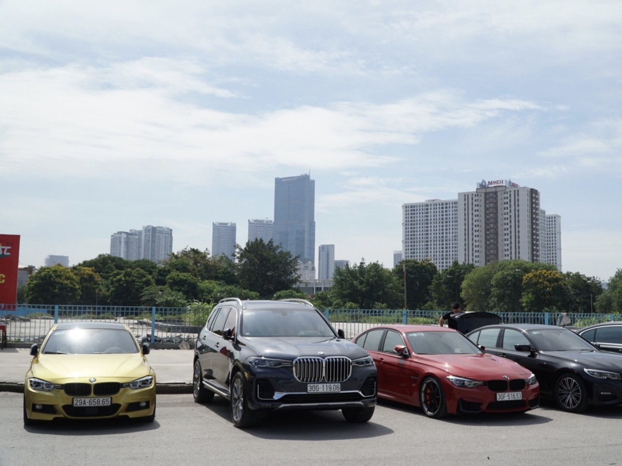 BMW Car Club Vietnam chính thức đi vào hoạt động bmw car club vietnam chinh thuc di vao hoat dong
