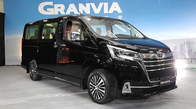 Những mẫu xe khai tử khỏi thị trường Việt Nam năm 2022 3442-toyota-granvia-2019-2-4de5