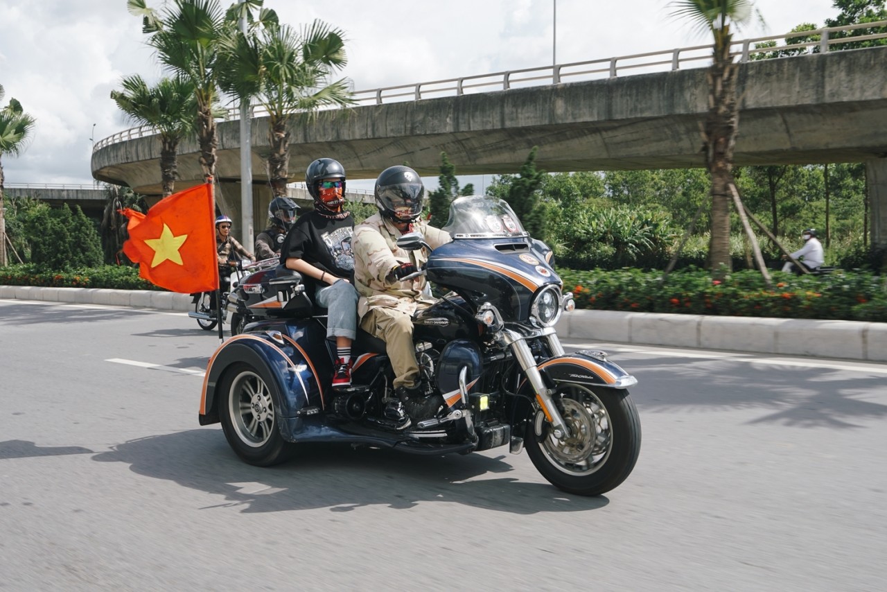hang tram xe motor phan khoi lon tham gia ngay hoi bike weekend tai ha long