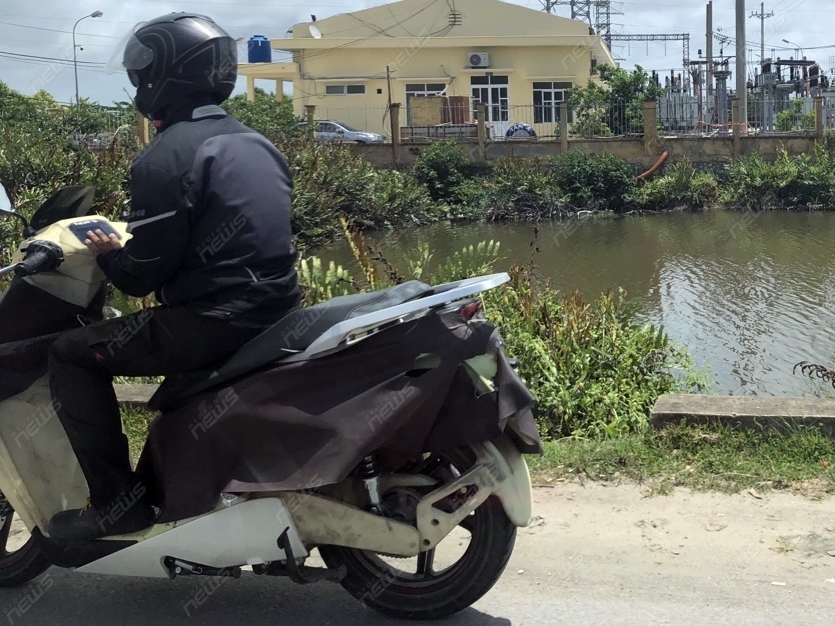 bat gap xe dien vinfast moi nhat tren duong thu
