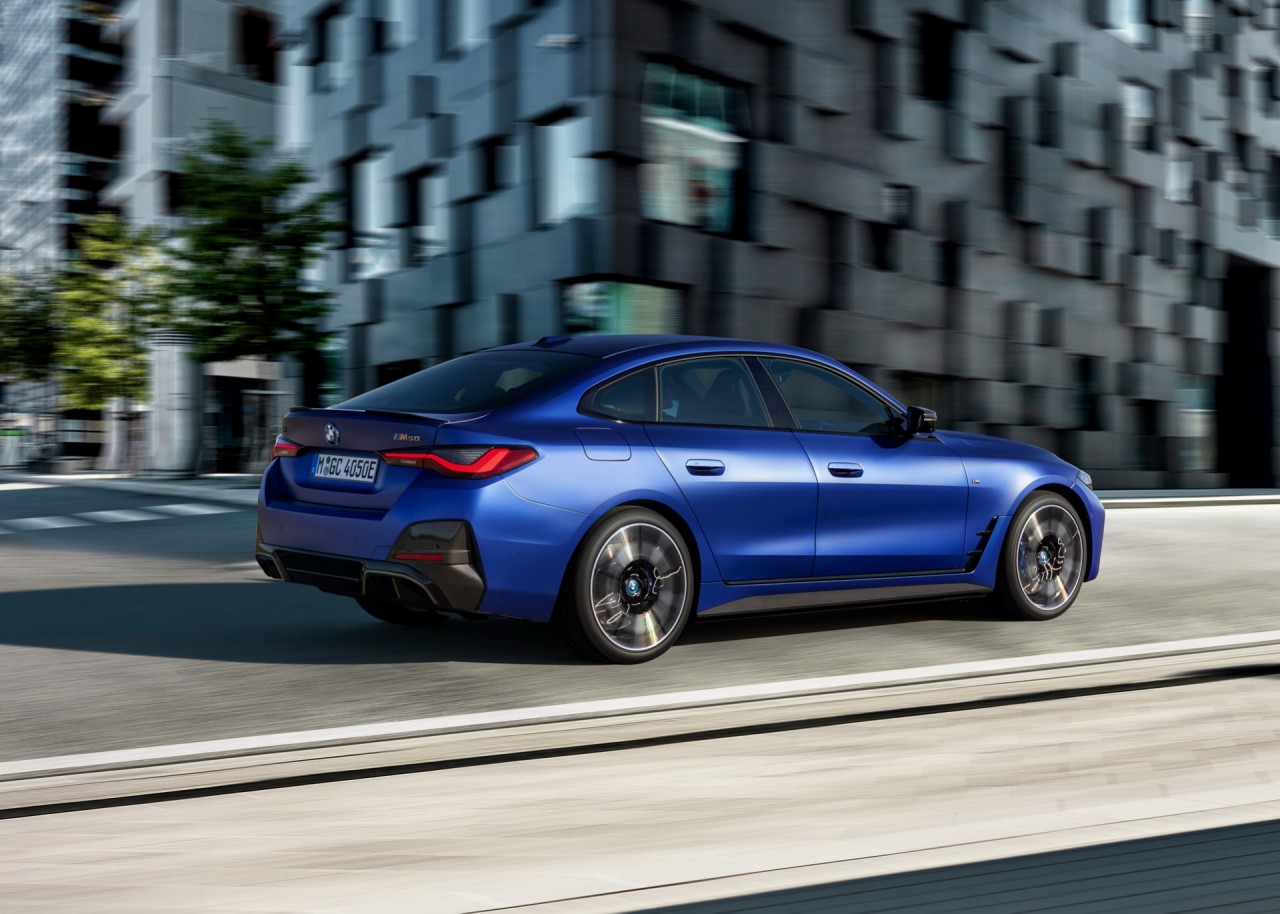BMW i4 M50: Xe điện mạnh 536 mã lực, giá 66.000 USD BMW i4 M50: Xe điện mạnh 536 mã lực, giá 66.000 USD