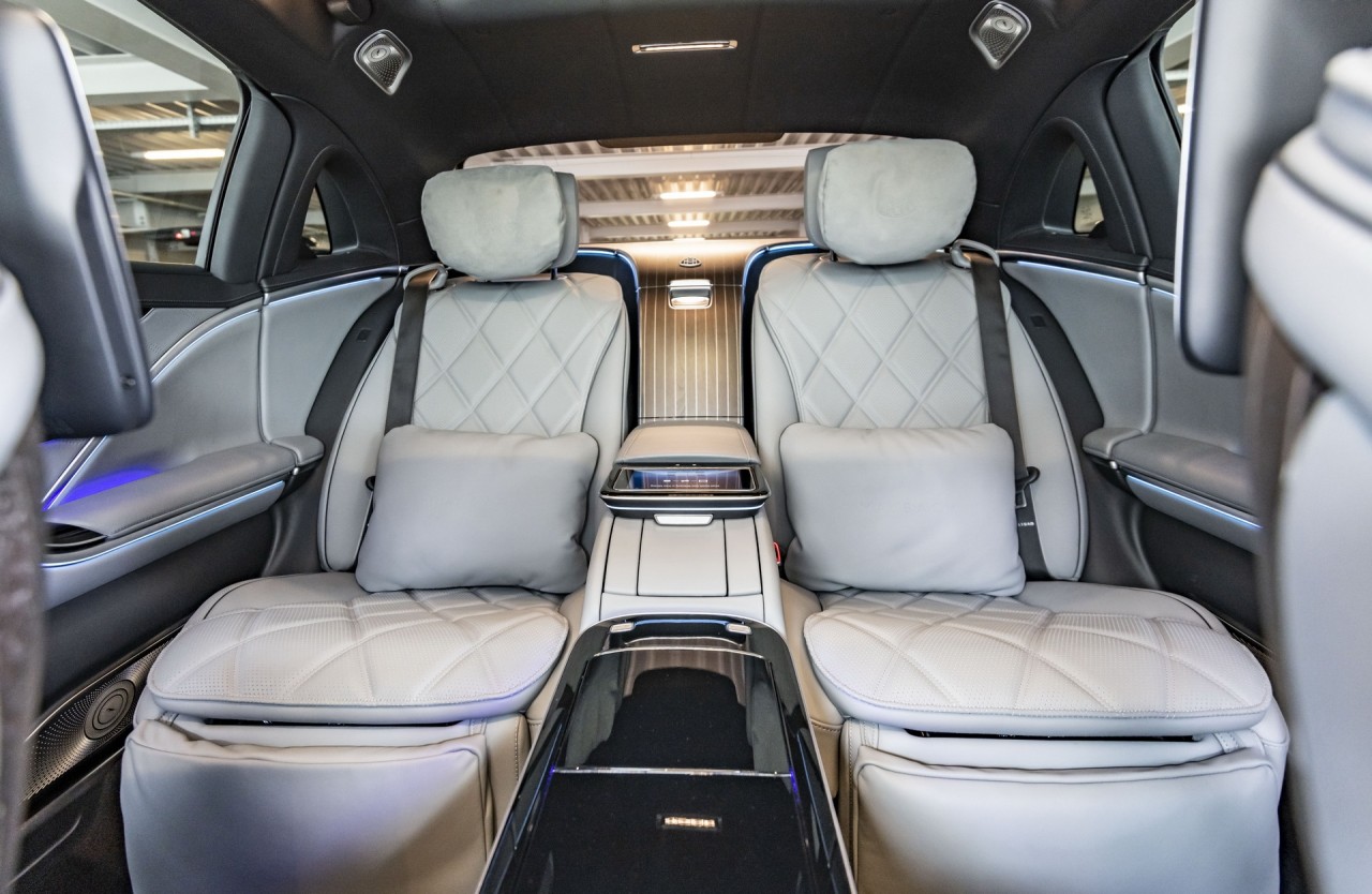 Mercedes-Benz S-Class thế hệ mới chính hãng sẽ có giá 8 tỷ đồng Mercedes-Benz S-Class thế hệ mới chính hãng sẽ có giá 8 tỷ đồng