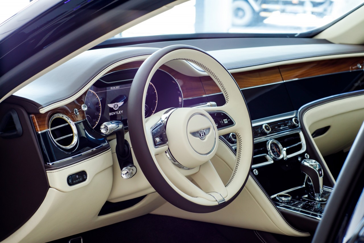 Siêu sang Bentley Flying Spur V8 First Edition chính hãng giá từ 18 tỷ đồng Siêu sang Bentley Flying Spur V8 First Edition chính hãng giá từ 18 tỷ đồng