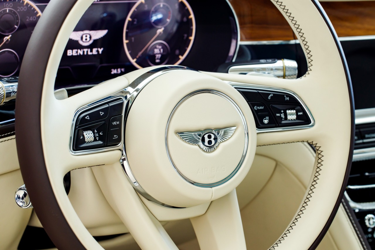 Siêu sang Bentley Flying Spur V8 First Edition chính hãng giá từ 18 tỷ đồng Siêu sang Bentley Flying Spur V8 First Edition chính hãng giá từ 18 tỷ đồng