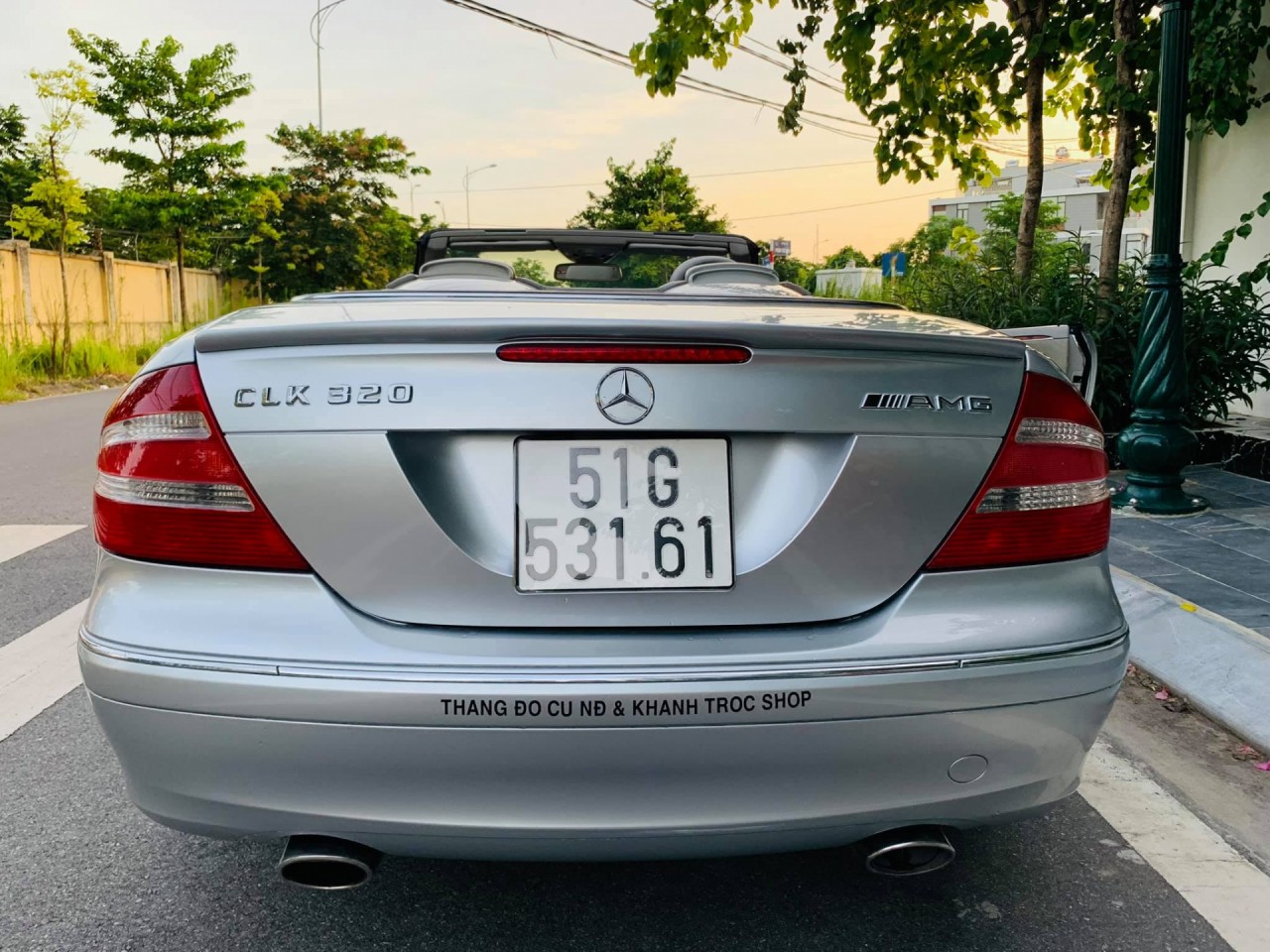 Mercedes CLK mui trần 17 năm tuổi giá chỉ 500 triệu đồng Mercedes CLK mui trần 17 năm tuổi giá chỉ 500 triệu đồng