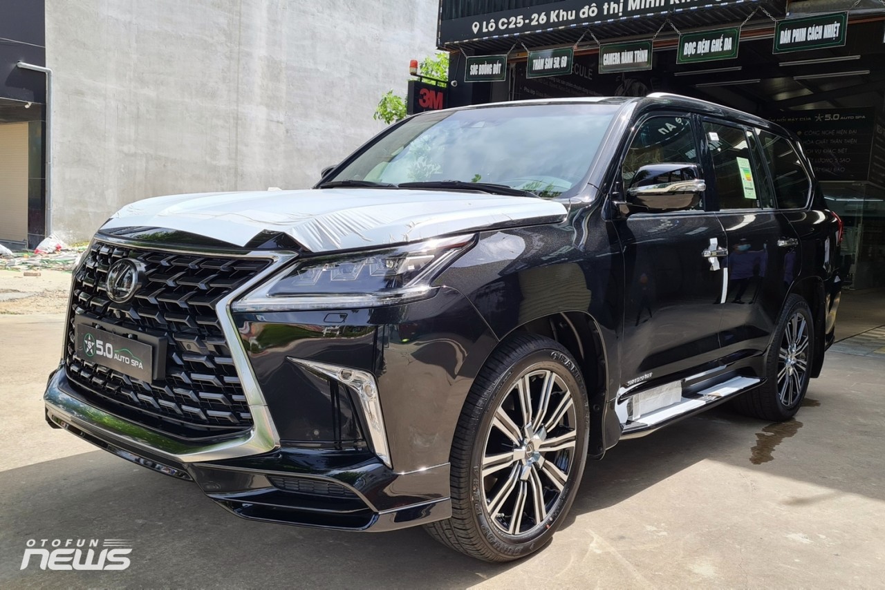 Lexus LX570 2021 giá gần 10 tỷ đồng đầu tiên Nghệ An Lexus LX570 2021 giá gần 10 tỷ đồng đầu tiên Nghệ An